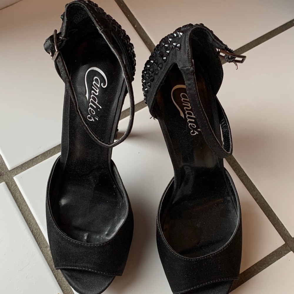 Candies black 5 in stiletto heal with platform